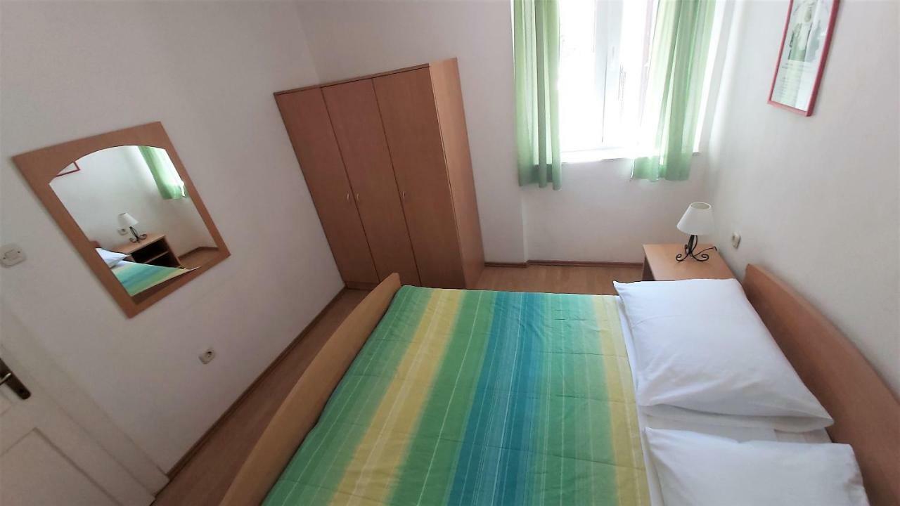 Apartment Mandic Omiš Εξωτερικό φωτογραφία